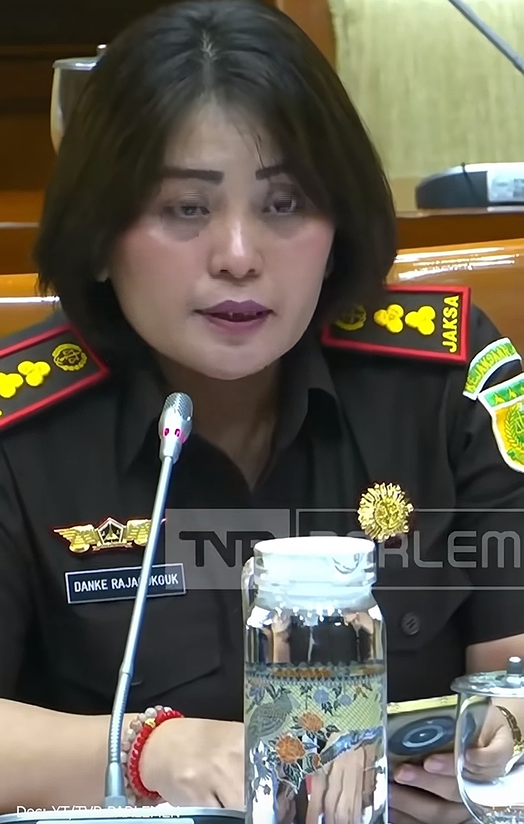 wajah hukum Indonesia kembali tercoreng, kajari karo dipanggil komisi III akibat kasus yang dialami amsal sitepu